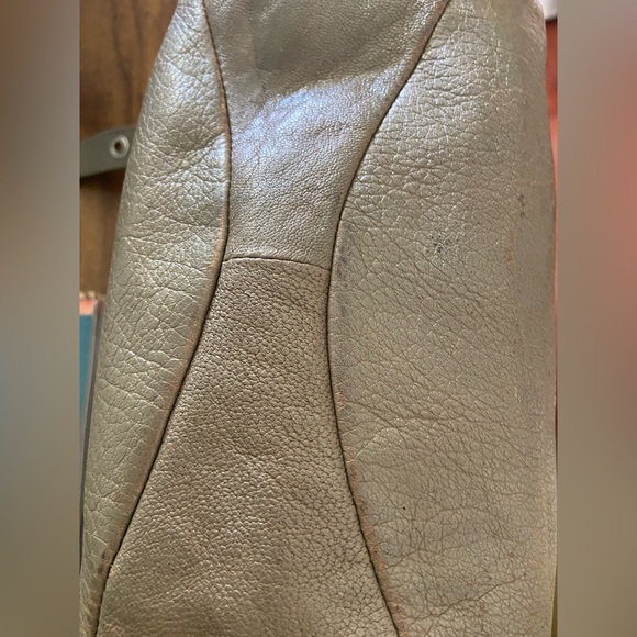 MARC JACOBS Olive Tan DISTRESSED Preppy Leather Flap SHOULDER BAG CROSS BODY - Picture 15 of 16